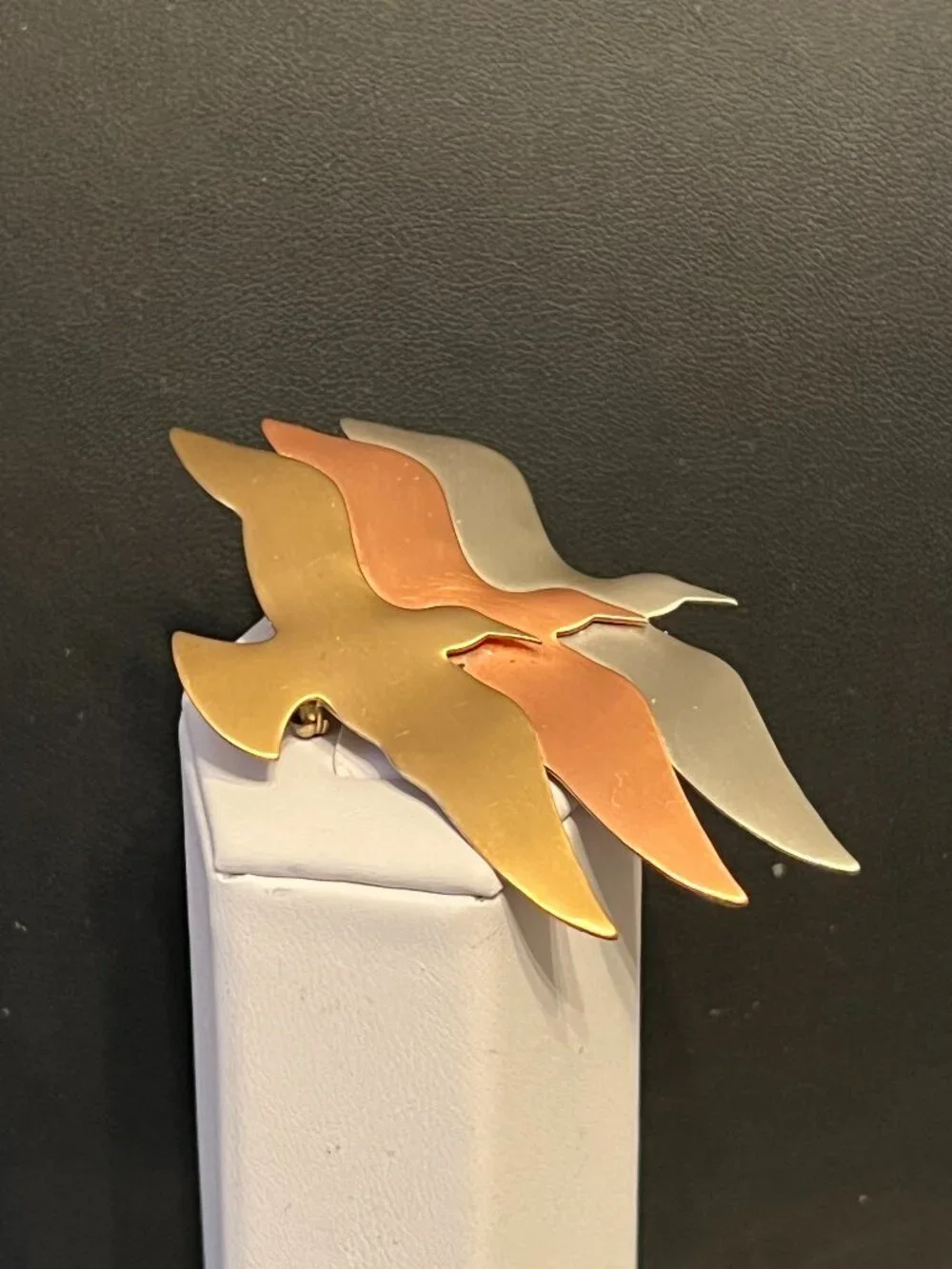 Trio of Metal Doves in Flight Brooch Pin (233)
